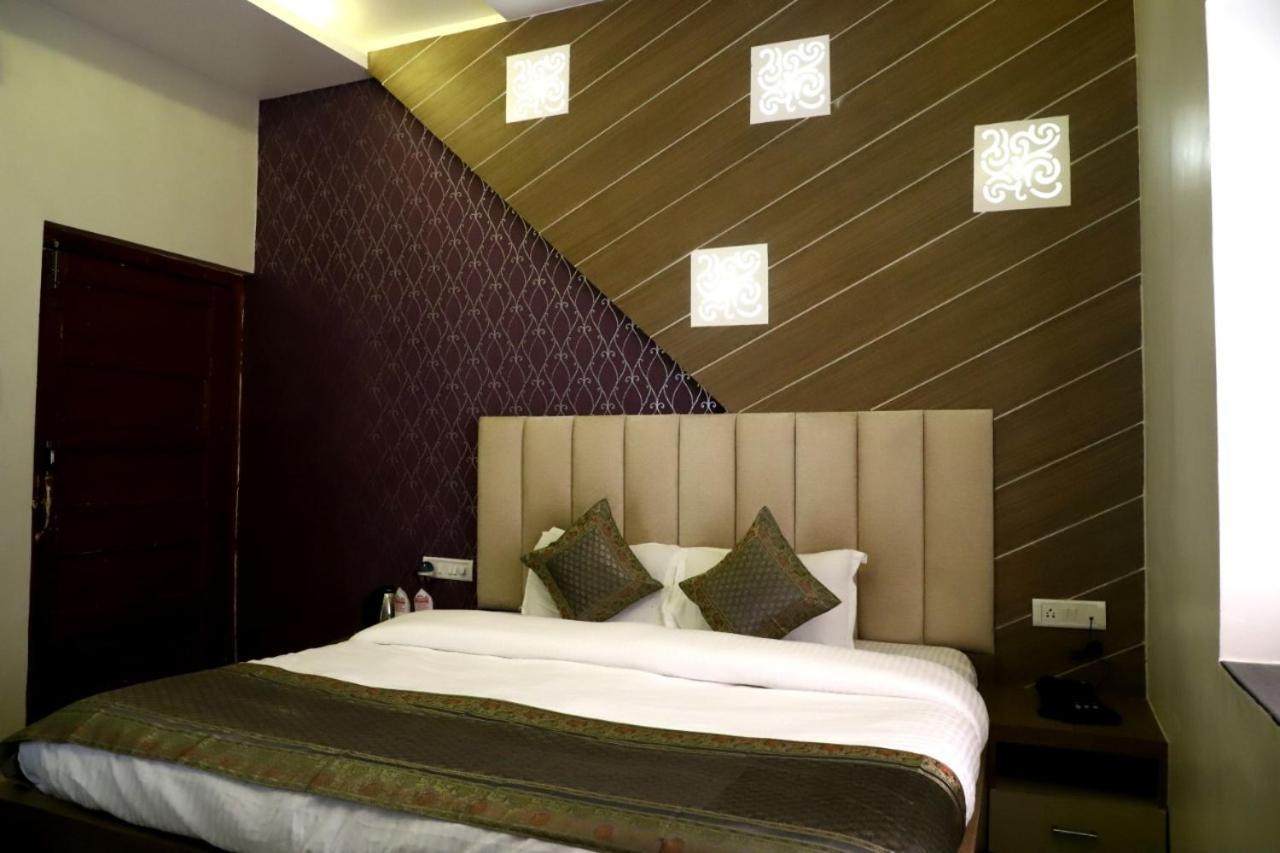 Hotel Santoor 바라나시 외부 사진